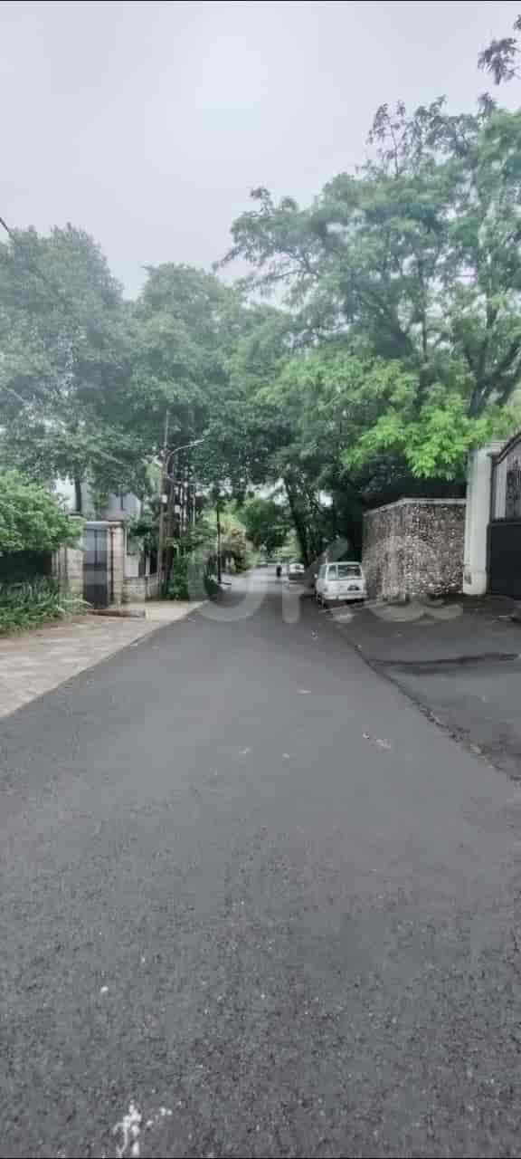 350 sqm, 3 BR house for rent in Jl. Kemang Dalam II, Kemang - RHA21f 11