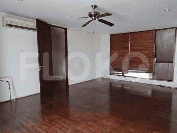 250 sqm, 3 BR house for rent in Kemang - RHA143 4
