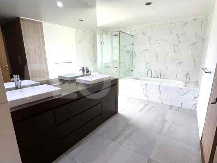 350 sqm, 3 BR house for rent in Kemang, Kemang - RHA049 7