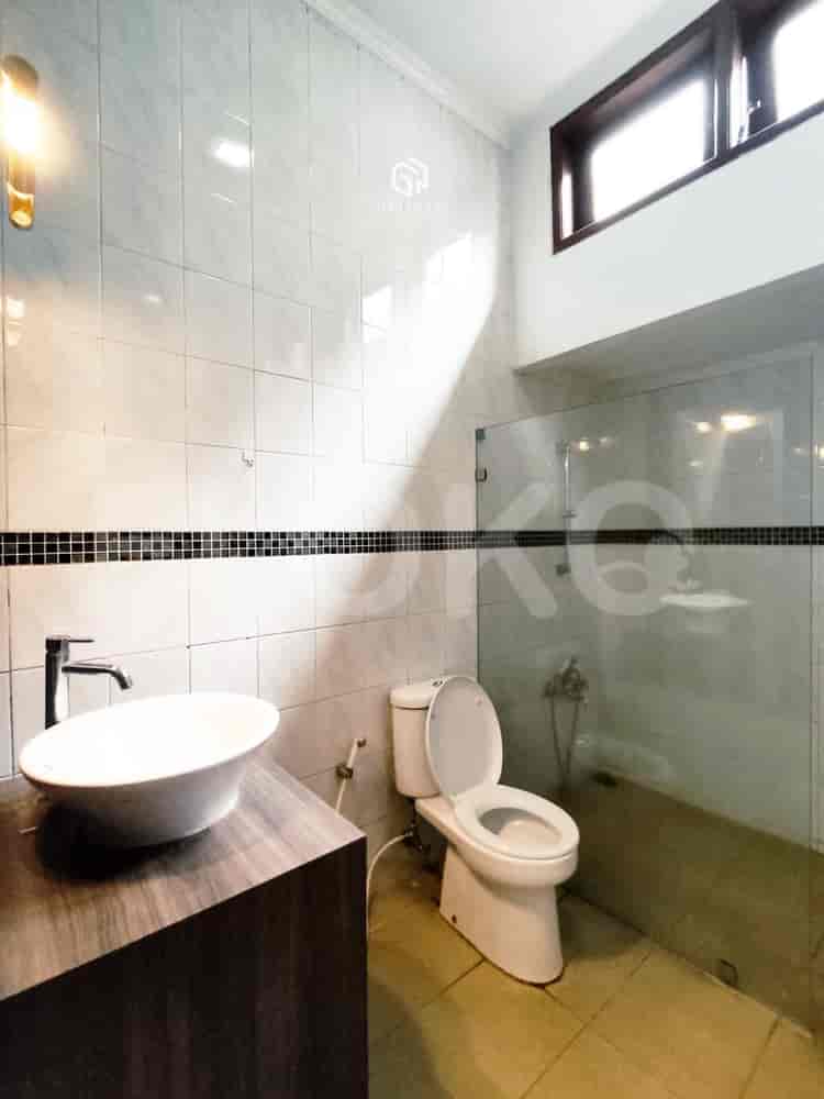 350 sqm, 4 BR house for rent in Kemang, Kemang - RHA004 17