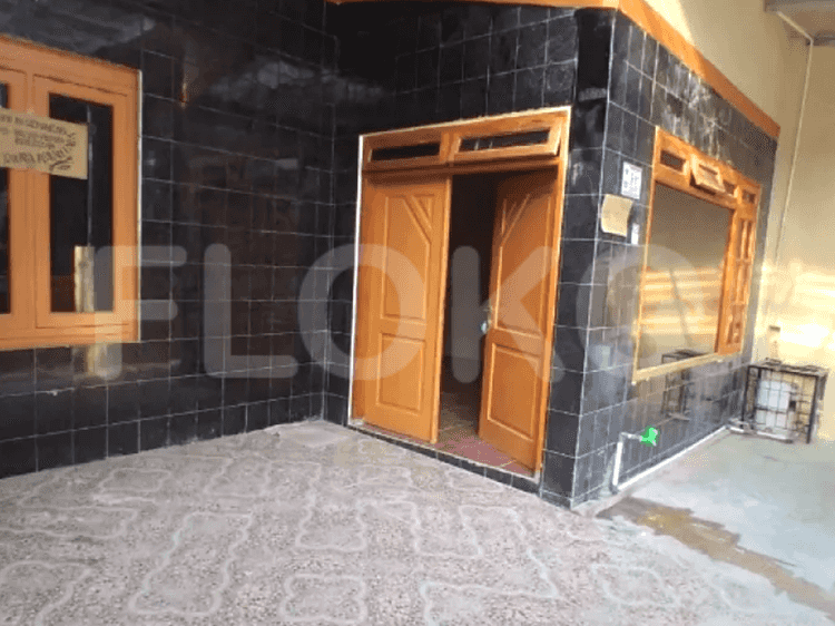 Disewakan Rumah 3 BR, Luas 145 m2 di Jalan Kemanggisan, Kemanggisan - RHAb0e 1