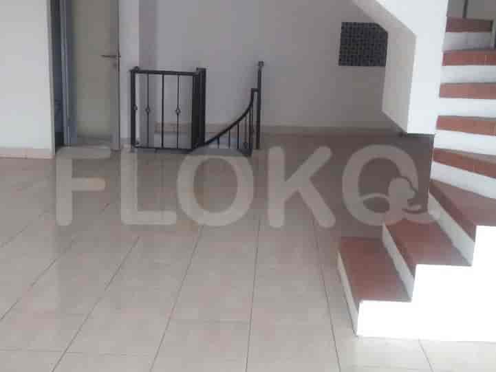 Disewakan Rumah 3 BR, Luas 150 m2 di Kemanggisan, Kemanggisan - RHAd1d 1