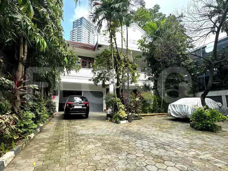 Disewakan Rumah 5 BR, Luas 500 m2 di Jl. Dukuh Patra, Kuningan - RHA294 2