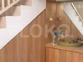 Disewakan Rumah 3 BR, Luas 190 m2 di Jl. Bona Indah, Lebak Bulus - RHAd59 5
