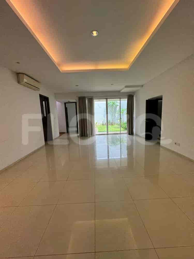 230 sqm, 4 BR house for rent in Serenia Hills, Lebak Bulus - RHAf7f 4