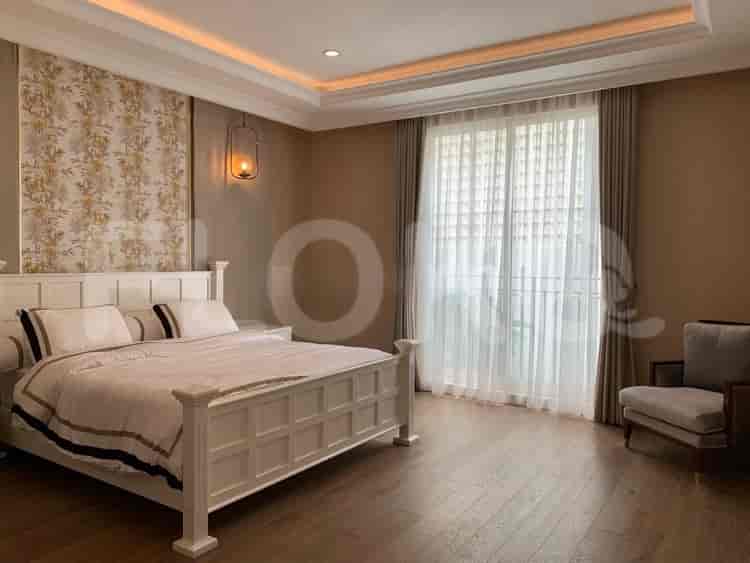377 sqm, 4 BR house for rent in South Grove, Lebak Bulus - RHA039 3
