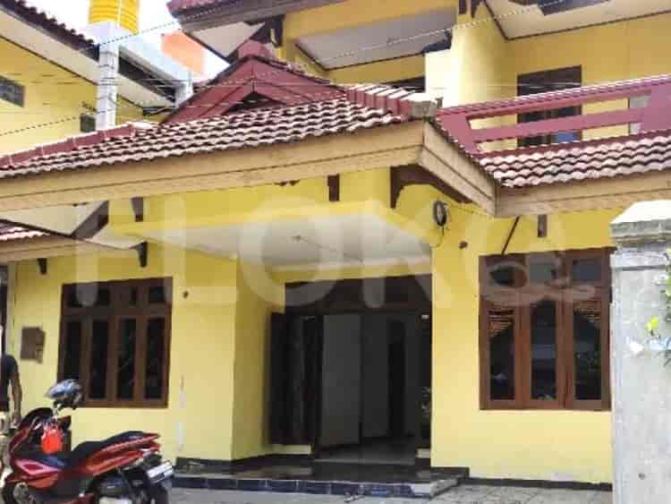 Disewakan Rumah 3 BR, Luas 120 m2 di Kemanggisan, Palmerah - RHAfcb 1