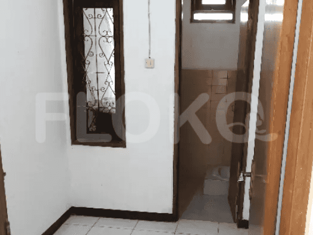 Disewakan Rumah 3 BR, Luas 120 m2 di Kemanggisan, Palmerah - RHAfcb 3