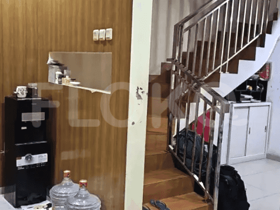 Disewakan Rumah 3 BR, Luas 180 m2 di Palmerah Residence, Palmerah - RHAd87 3
