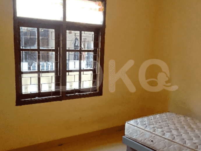 Disewakan Rumah 3 BR, Luas 90 m2 di Kemanggisan, Palmerah - RHAad6 4