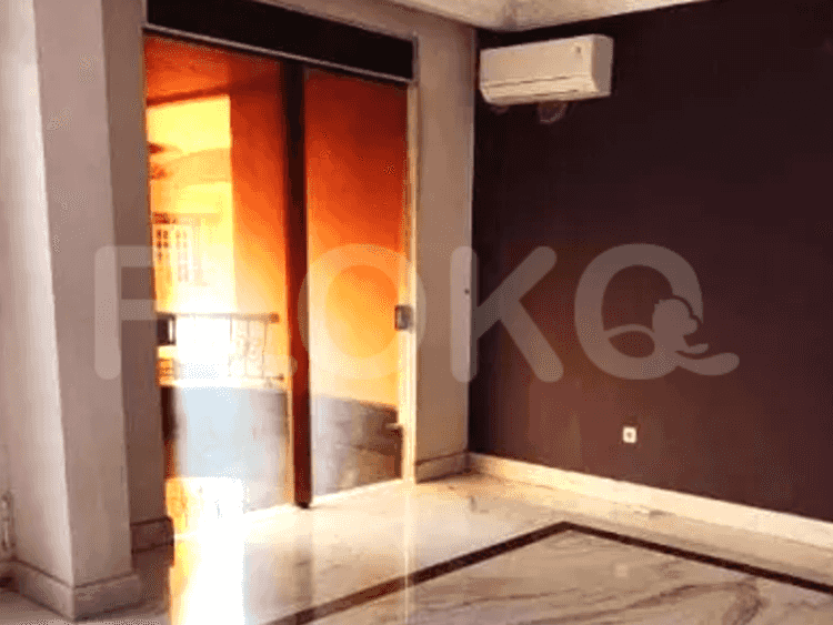 Disewakan Rumah 5 BR, Luas 250 m2 di PIK, Penjaringan - RHA2cd 1