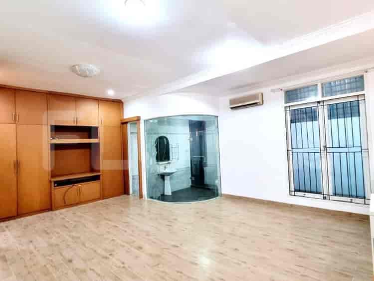 144 sqm, 2 BR house for rent in Permata Buana, Puri Indah - RHA1f4 3