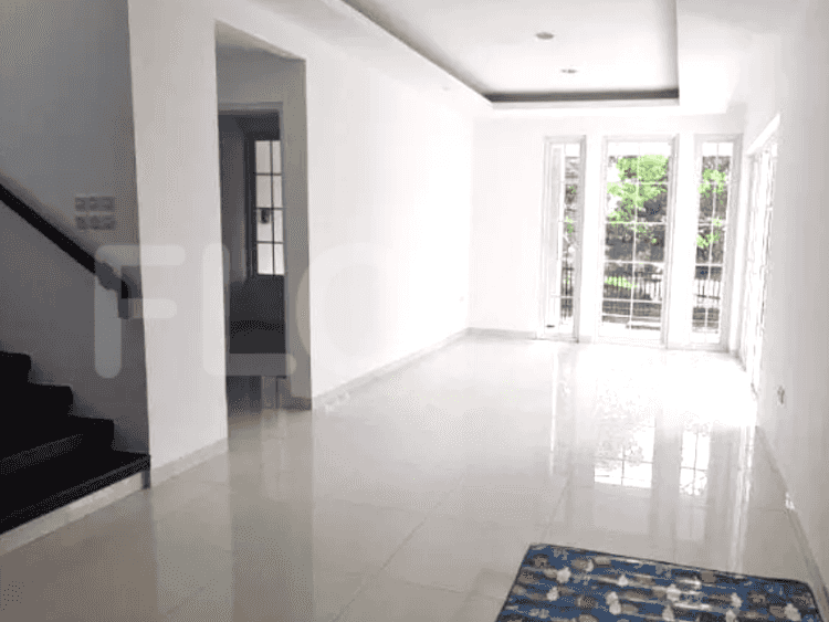 Disewakan Rumah 3 BR, Luas 120 m2 di Cluster Pasadena, Sentul - RHA678 2