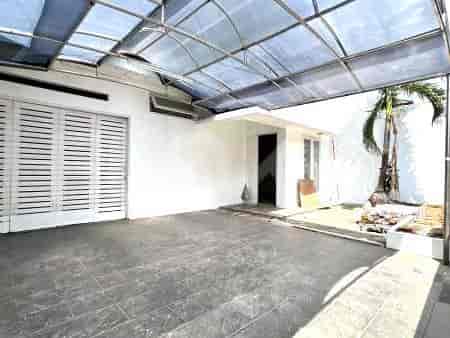 Disewakan Rumah 6 BR, Luas 250 m2 di Jl. Tebet Timur Dalam VII, Tebet - RHAd58 3