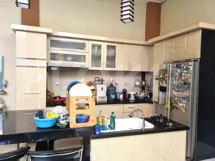 Dijual Rumah 3 BR, Luas 272 m2 di Nearby F2 sport center, Depok - RHASd71 4