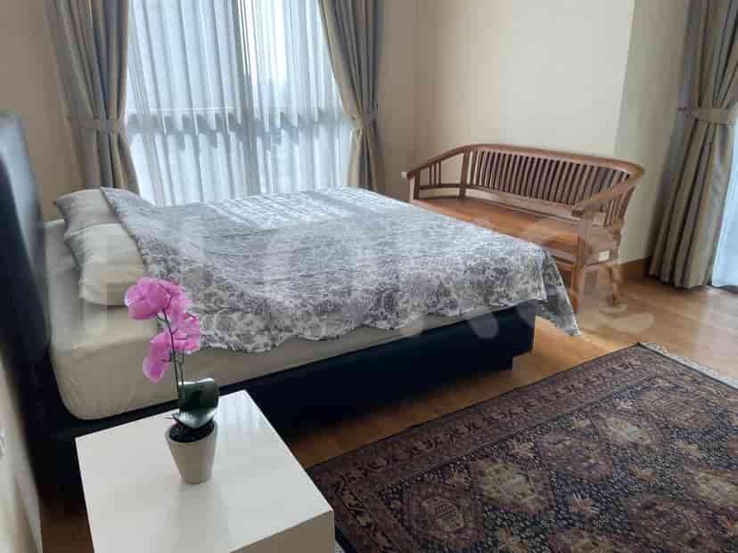 Rent 2 Bedroom on the 30th Floor of Residence 8 Senopati Apartment: Flokq 2