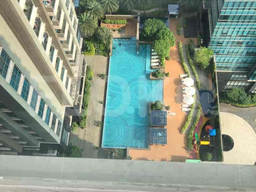 Rent 2 Bedroom on the 30th Floor of Residence 8 Senopati Apartment: Flokq 4