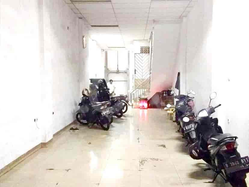 450 sqm, shophouse for sale in Gajah Mada, Gajah Mada 2