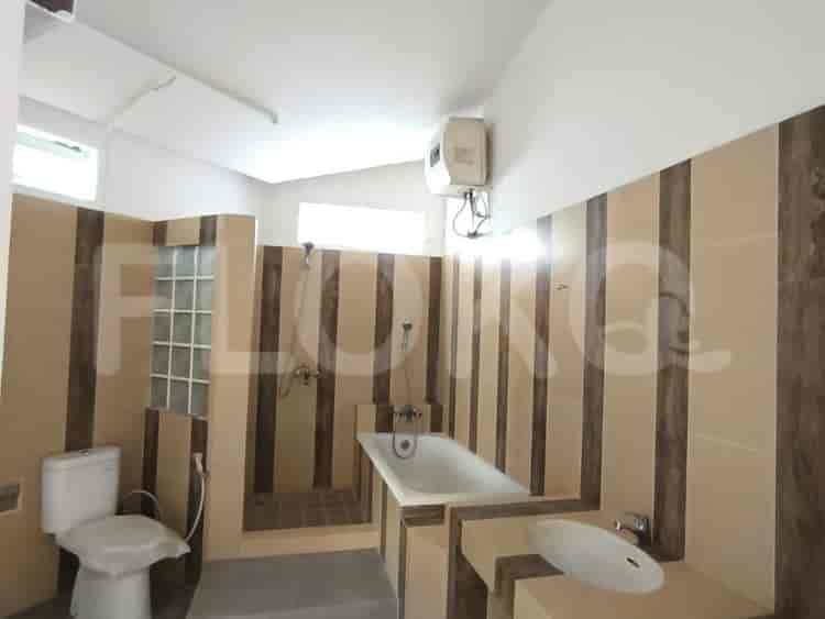 Disewakan Rumah 4 BR, Luas 200 m2 di Kemang, Kemang - RHA2b2 5
