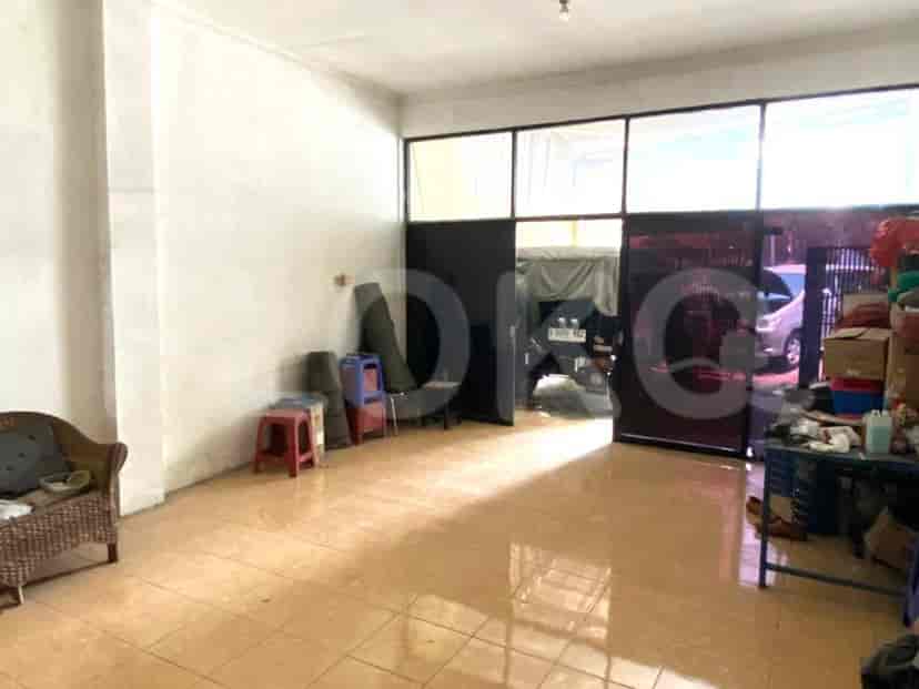 350 sqm, shophouse for rent in Pekayon, Bekasi Selatan 2