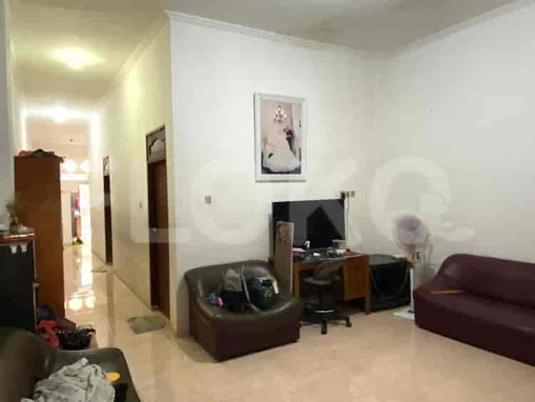 350 sqm, shophouse for rent in Pekayon, Bekasi Selatan - RKR8d1 3