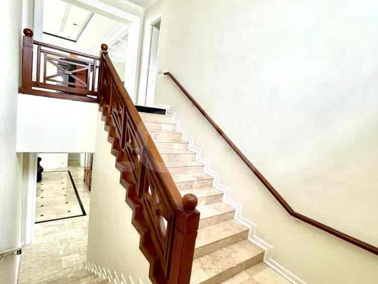 Disewakan Rumah 6 BR, Luas 1000 m2 di Pondok Indah, Pondok Indah - RHAfd2 4