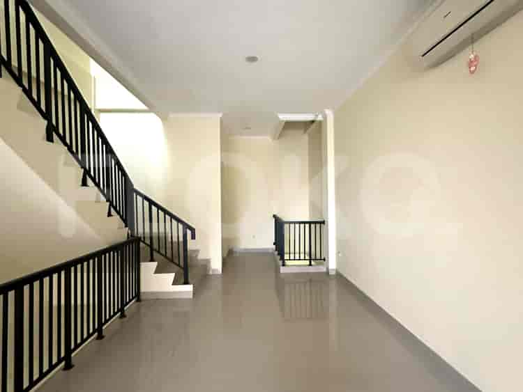 180 sqm, shophouse for rent in Grand Galaxy, Bekasi Selatan - RKR2a5 5