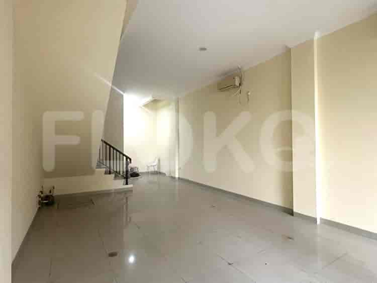 180 sqm, shophouse for rent in Grand Galaxy, Bekasi Selatan - RKR2a5 4