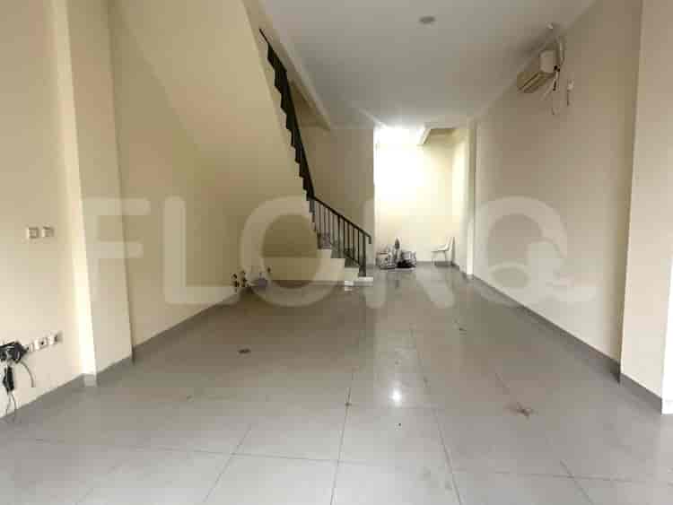 180 sqm, shophouse for rent in Grand Galaxy, Bekasi Selatan - RKR2a5 1