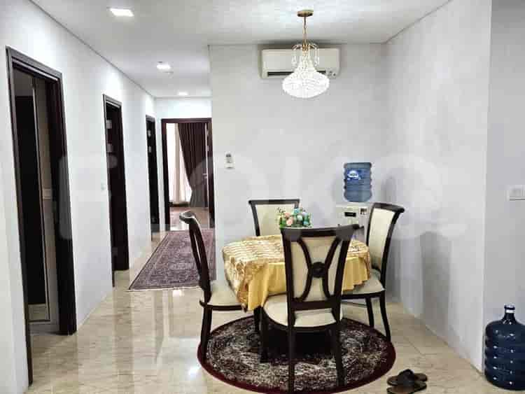 Tipe 3 Kamar Tidur di Lantai Menengah untuk disewakan di Lavanue Apartemen - fpa0f2 7