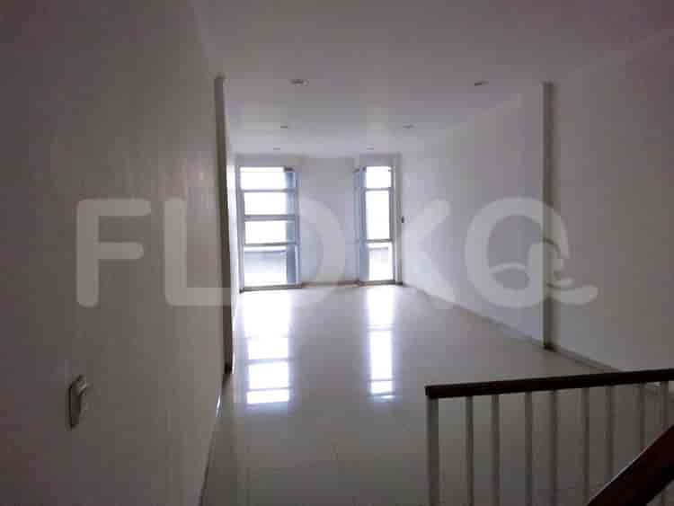 Disewakan Ruko Luas 405 m2 di Jalan Ciledug Raya, Kemayoran - RKR0d5 3