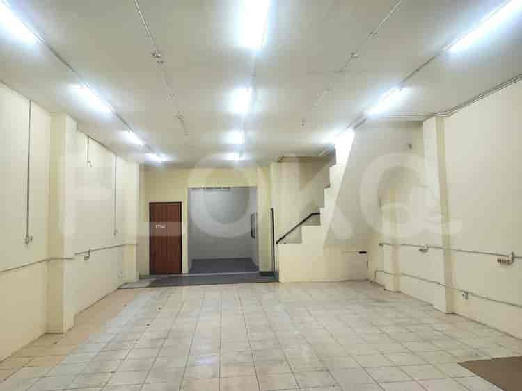 462 sqm, shophouse for rent in Jalan Arteri Pondok Indah, Kemayoran - RKR3f7 1