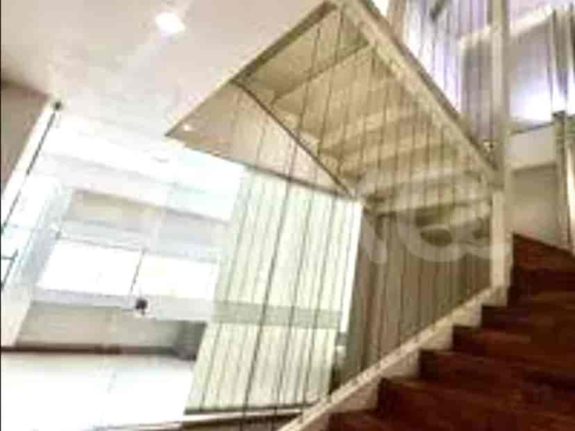 Dijual Ruko Luas 306 m2 di Jalan Boulevard Raya, Kelapa Gading 1