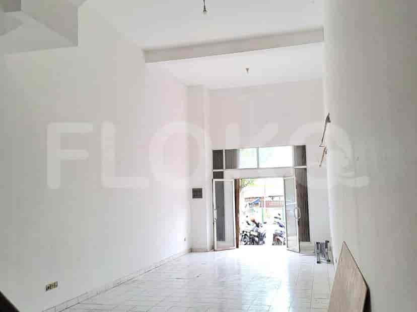 Dijual Ruko Luas 212 m2 di Jalan Pegangsaan Dua, Kelapa Gading 2