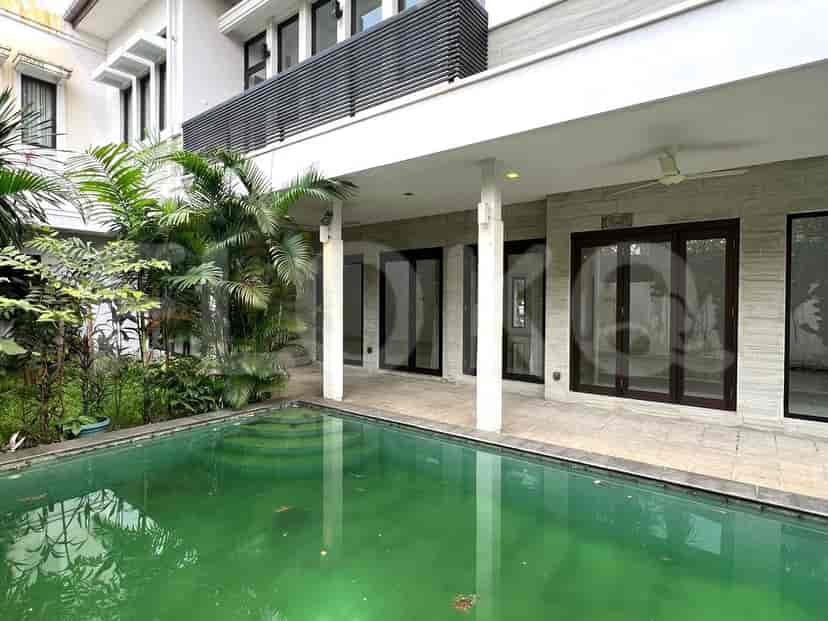 RHAS321, Rumah 2 Lantai di Kemang Dijual | 6 Kamar Tidur Luas 2