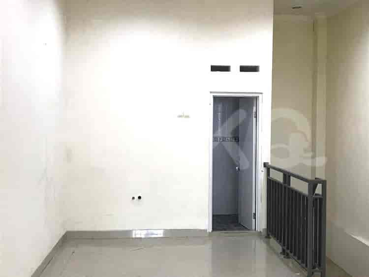Dijual Ruko Luas 115 m2 di Jalan Perumnas, Duren Sawit - RKSaca 2