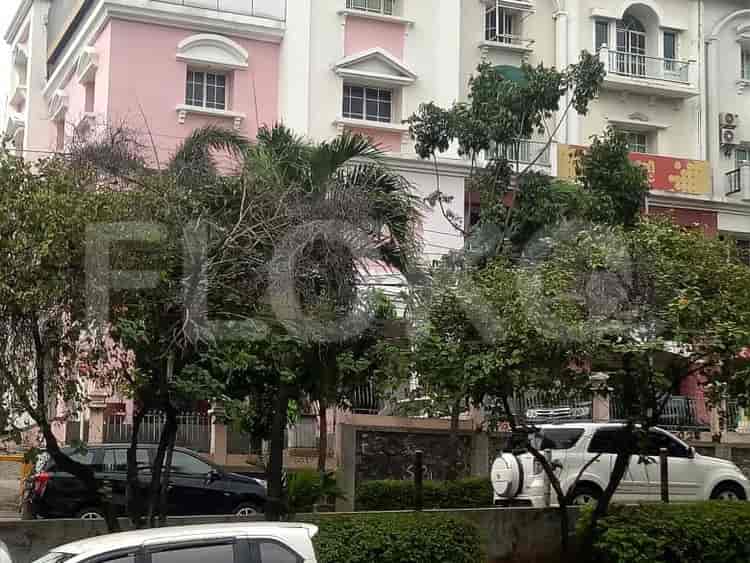 360 sqm, shophouse for rent in Jalan Plaza 5, Pondok Indah - RKR58a 1