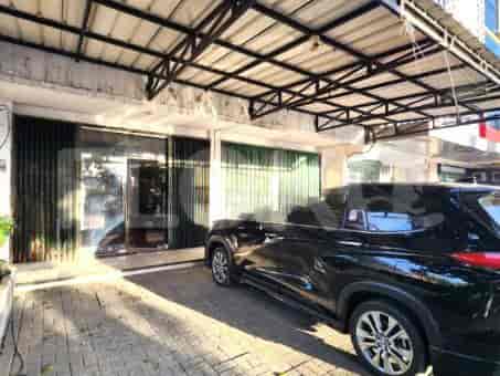400 sqm, shophouse for rent in Jl Veteran Raya, Pondok Indah 3