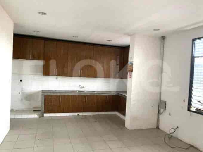 1200 sqm, shophouse for rent in Jl Melawai, Blok M 3