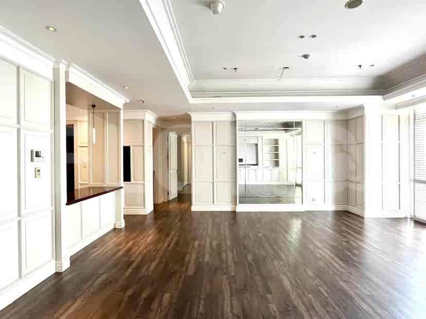 APA77c6d 15th Floor | 3BR Apartment for Sale, Simprug 1