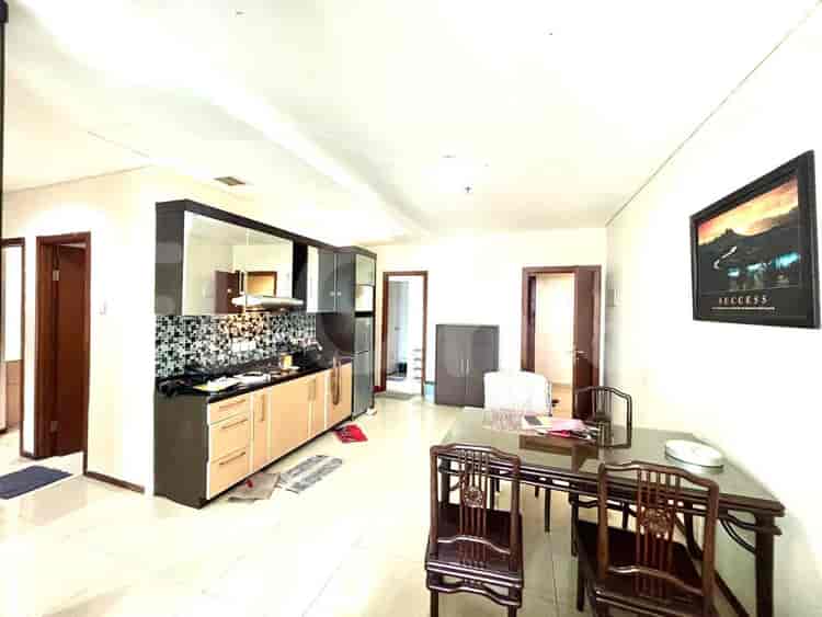 Tipe 3 Kamar Tidur di Lantai Tinggi untuk disewakan di Thamrin Residence Apartemen - fth408 2