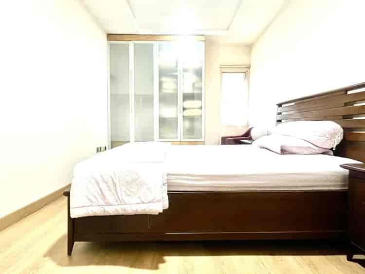 3 Bedroom on Low Floor for Rent in Kusuma Chandra Apartment - fsuc9f 2