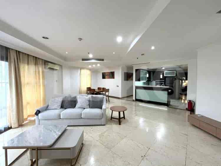 3 Bedroom on Low Floor for Rent in Kusuma Chandra Apartment - fsub5b 1