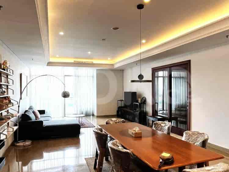 Tipe 4 Kamar Tidur di Lantai Tinggi untuk disewakan di Essence Darmawangsa Apartemen - fci57e 1