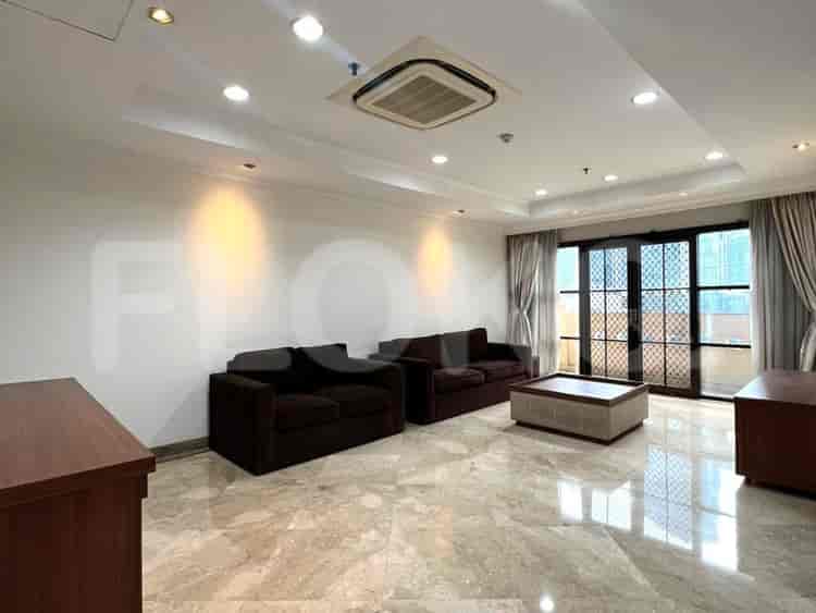 3 Bedroom on Middle Floor for Rent in Kusuma Chandra Apartment - fsue1d 1