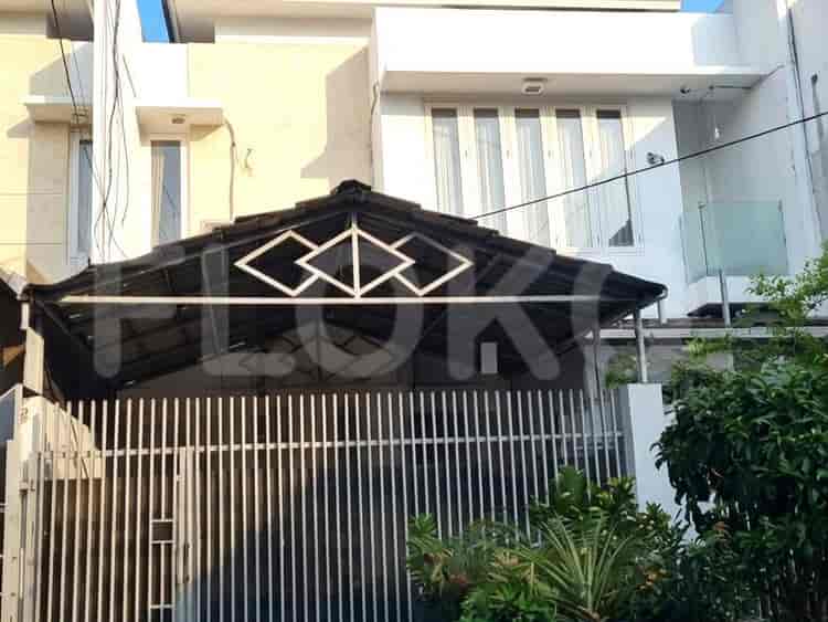 200 sqm, 4 BR house for rent in Tebet, Tebet - RHA770 1