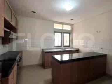 Disewakan Rumah 3 BR, Luas 400 m2 di neraby kuningan , Kuningan - RHA623 4