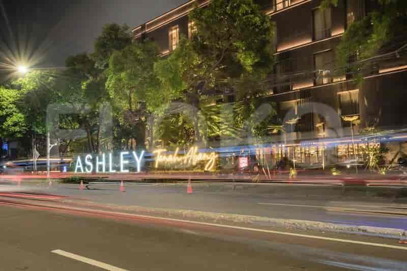 ashley sign_nw.jpg