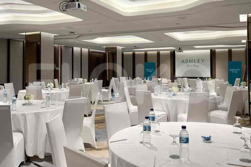 ashley ta meeting room_nw.jpg