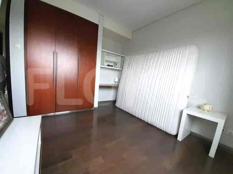 Apartemen 3BR Mewah Dijual di Kemang - APA5f76b, Lantai Menengah 2